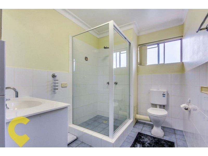 5/2 Honeysuckle Street, Mansfield QLD 4122