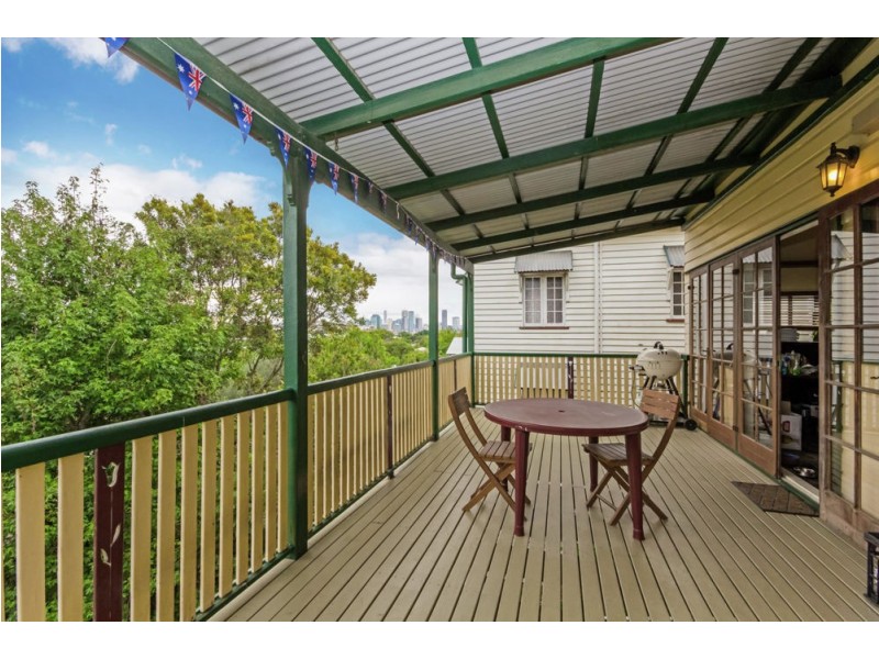 63 Agnew Street, Norman Park QLD 4170