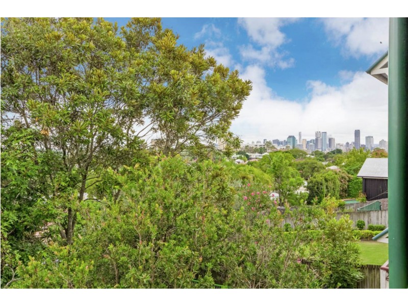 63 Agnew Street, Norman Park QLD 4170