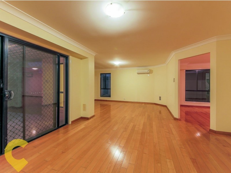 45 Cribb Road, Carindale QLD 4152