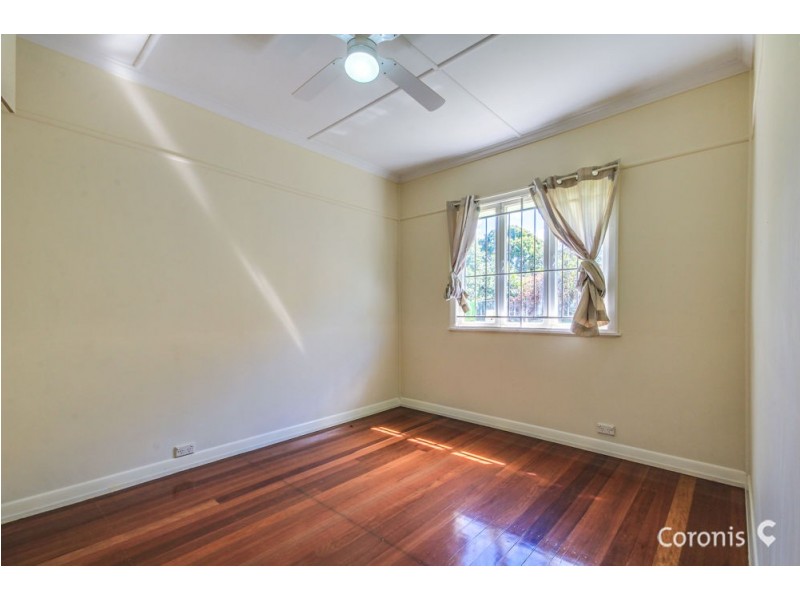 11 RISLEY STREET, Carina QLD 4152