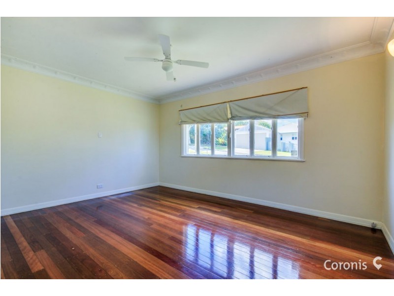 11 RISLEY STREET, Carina QLD 4152