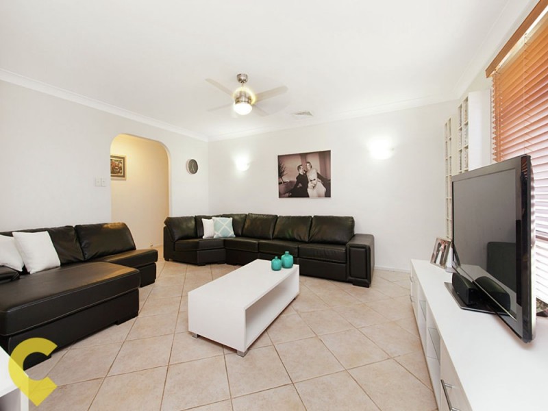 71 Greenwood Street, Wishart QLD 4122
