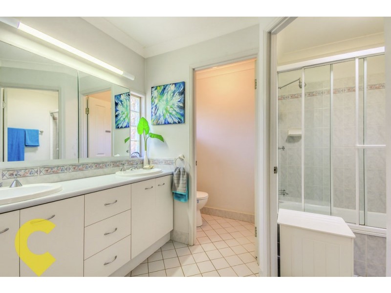 10 Carinyan Drive, Birkdale QLD 4159