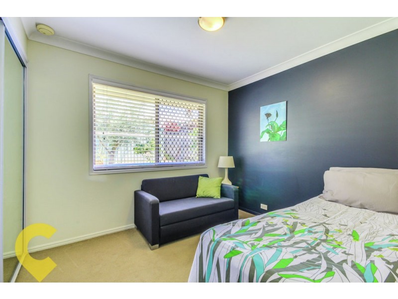 10 Carinyan Drive, Birkdale QLD 4159