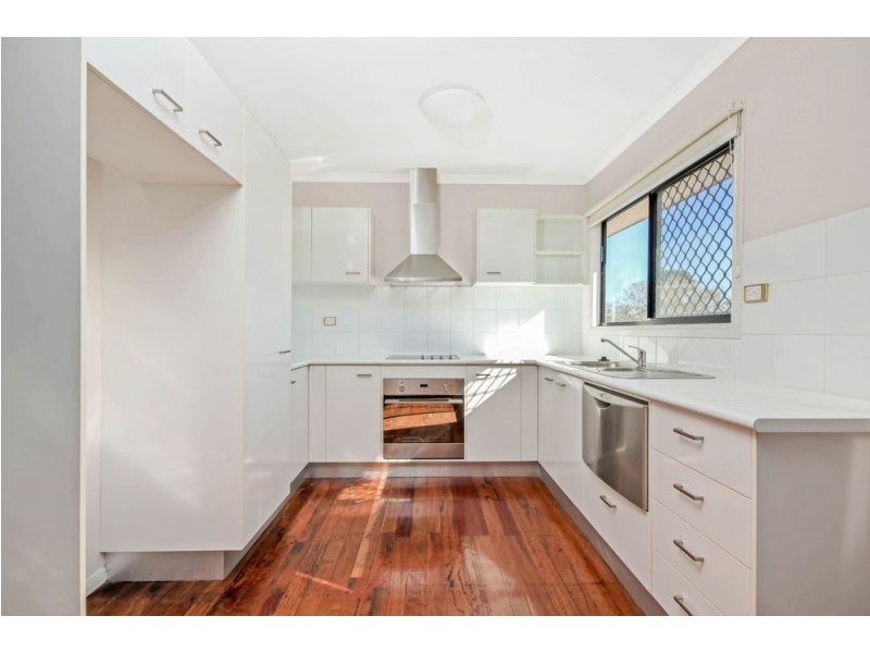 3/8 Cambridge Street, Carina Heights QLD 4152