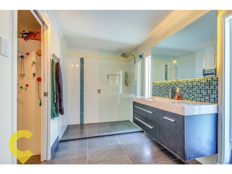 23 Thomas Street, Camp Hill QLD 4152