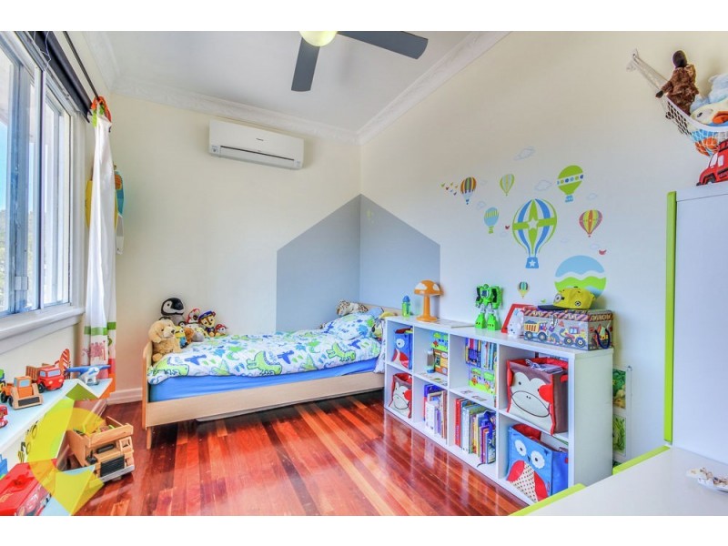 23 Thomas Street, Camp Hill QLD 4152