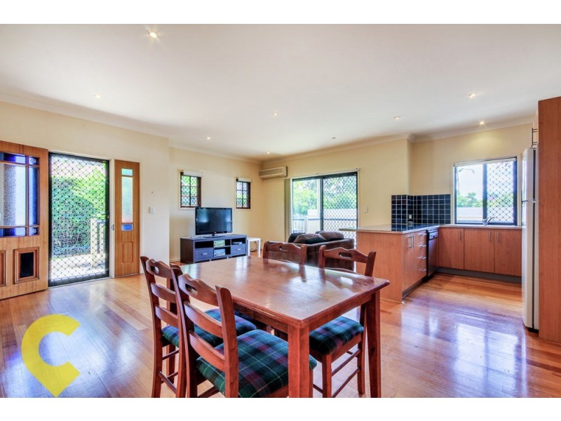 2/101 Sir Fred Schonell Drive, St Lucia QLD 4067