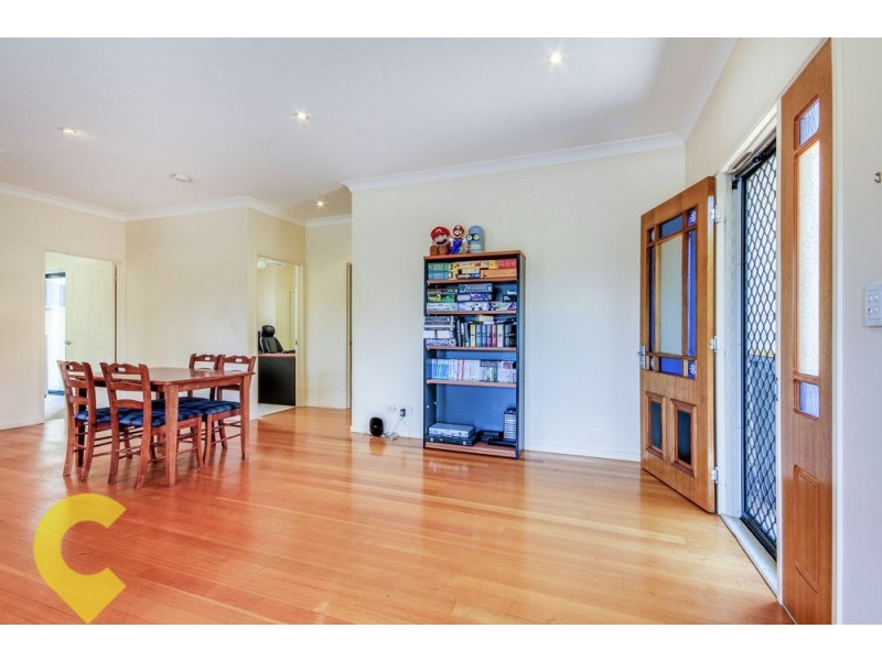 2/101 Sir Fred Schonell Drive, St Lucia QLD 4067