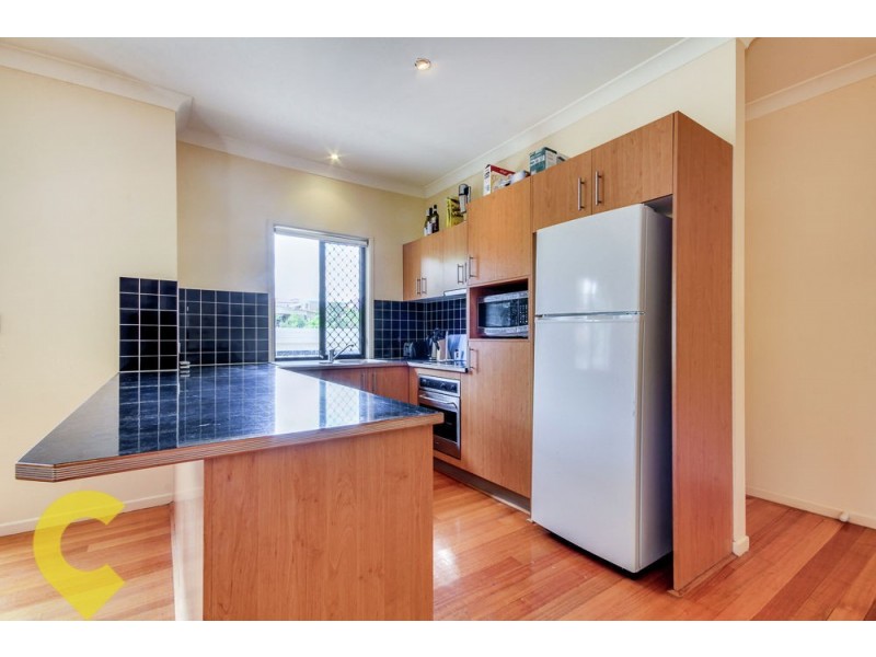 2/101 Sir Fred Schonell Drive, St Lucia QLD 4067