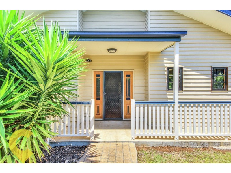 2/101 Sir Fred Schonell Drive, St Lucia QLD 4067