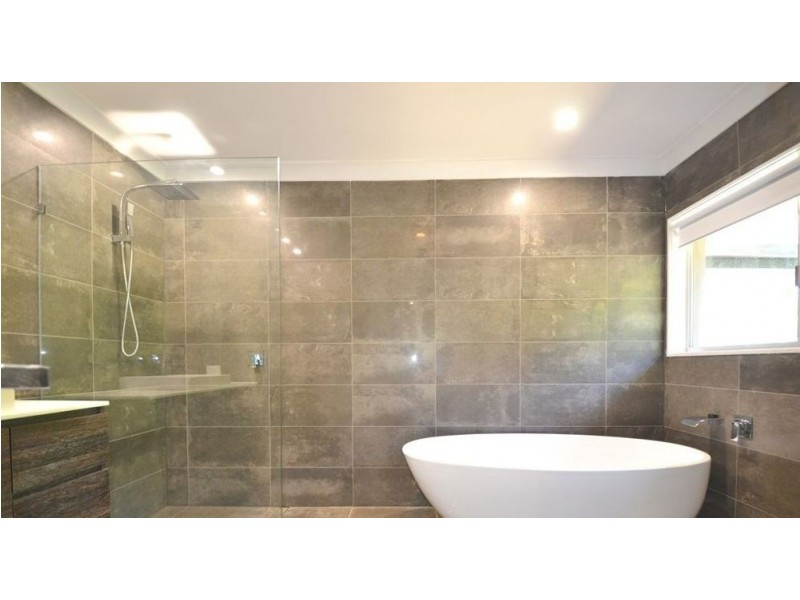 249 Gallipoli Road, Carina Heights QLD 4152