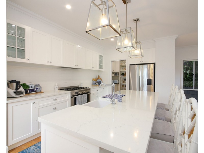 96 Mons Road, Carina Heights QLD 4152