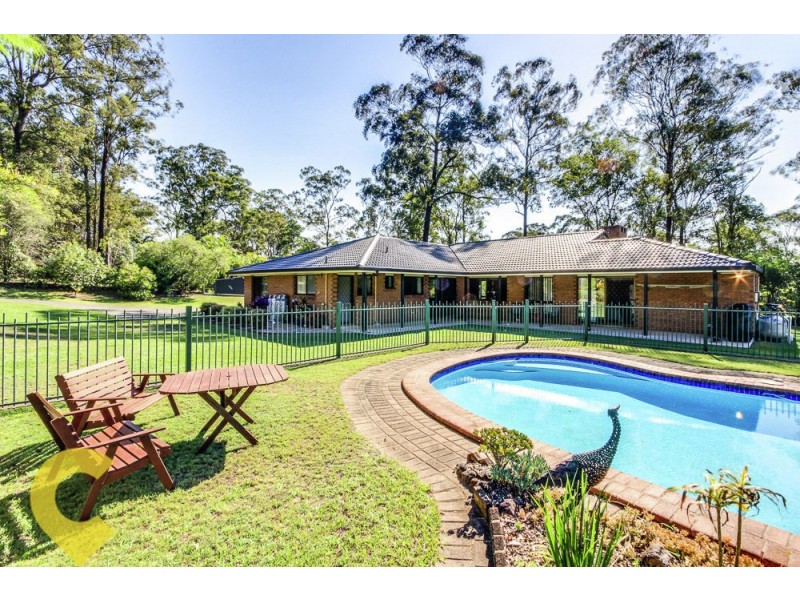82-84 Paradise Road, Forestdale QLD 4118