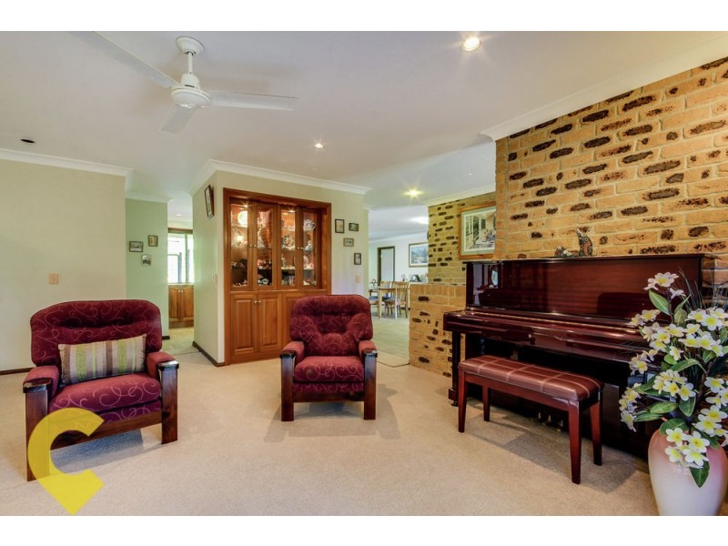 82-84 Paradise Road, Forestdale QLD 4118