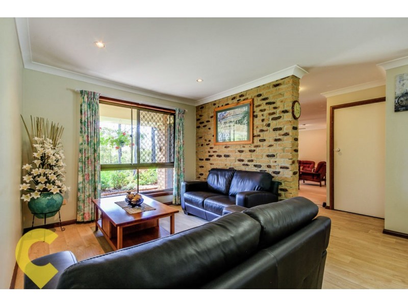 82-84 Paradise Road, Forestdale QLD 4118