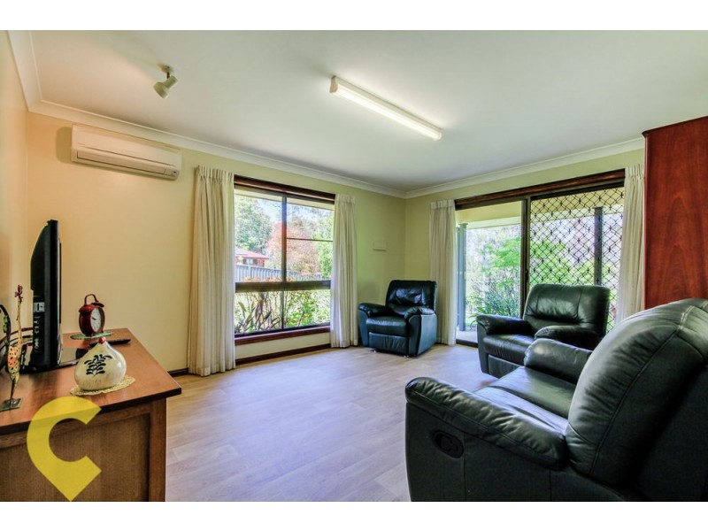 82-84 Paradise Road, Forestdale QLD 4118