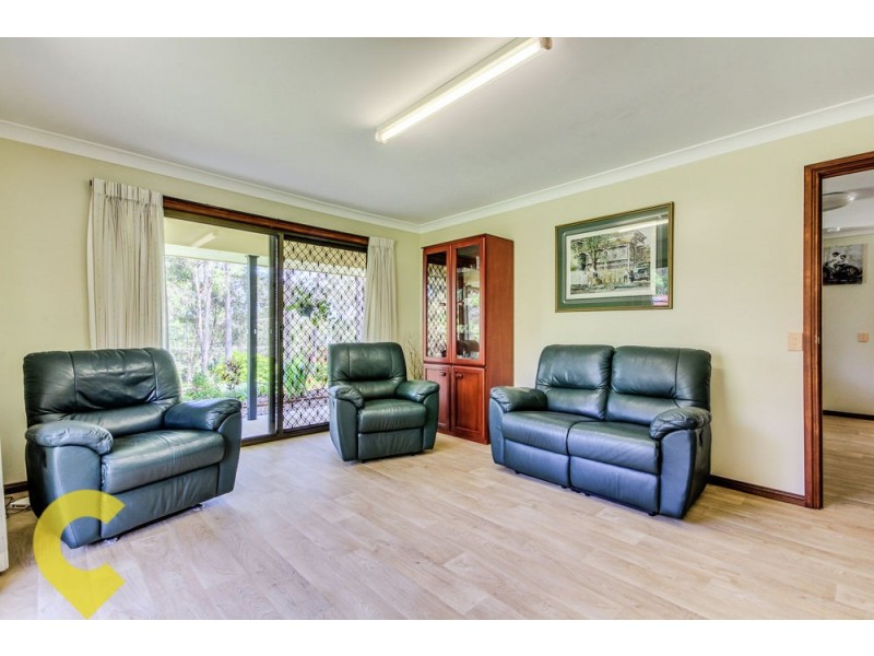 82-84 Paradise Road, Forestdale QLD 4118