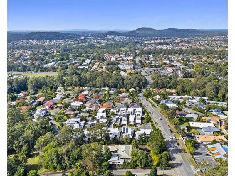 284 Pine Mountain Road, Carina Heights QLD 4152