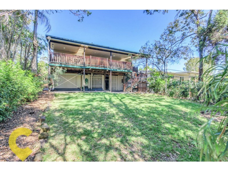 26 David Road, Holland Park QLD 4121