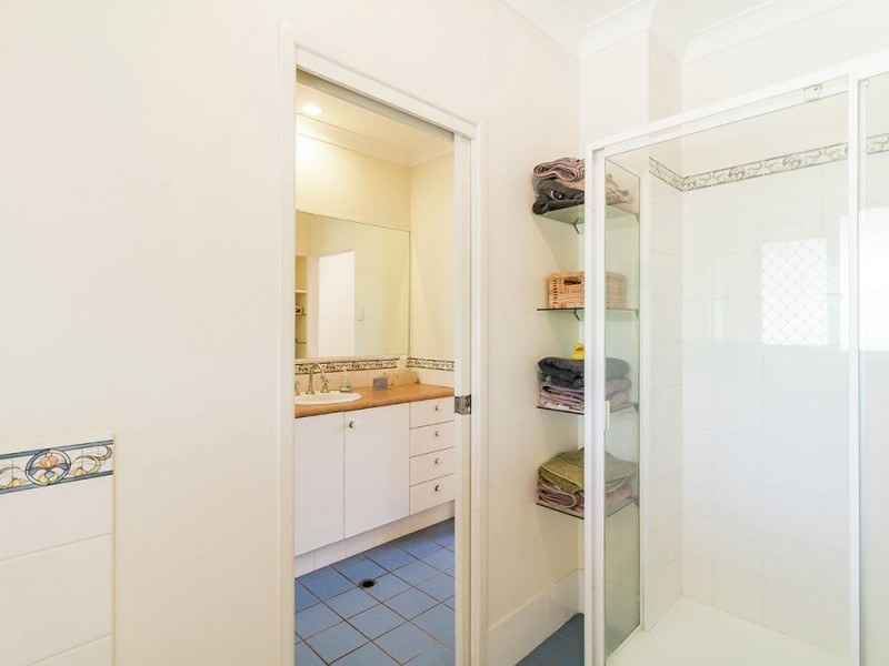 77 Willard Street, Carina Heights QLD 4152