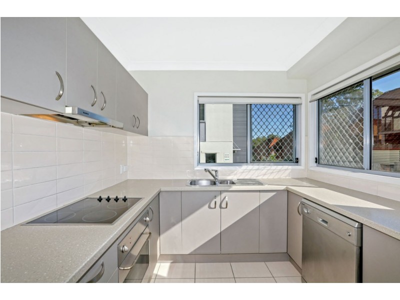 1/147 Jones Road, Carina Heights QLD 4152