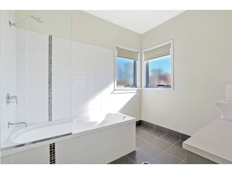 1/147 Jones Road, Carina Heights QLD 4152