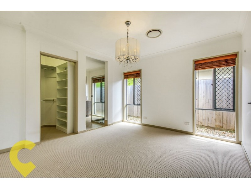 4 Paperbark Place, Wakerley QLD 4154