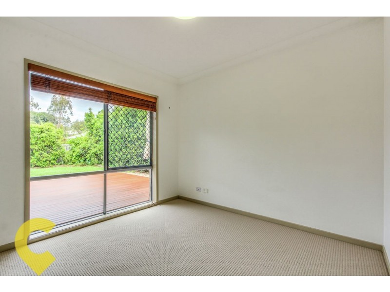 4 Paperbark Place, Wakerley QLD 4154