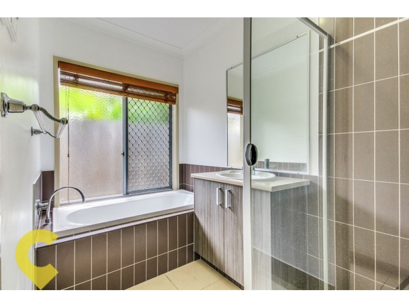 4 Paperbark Place, Wakerley QLD 4154