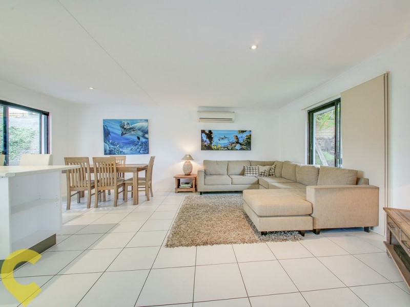 14 Passchendaele Street, Tarragindi QLD 4121