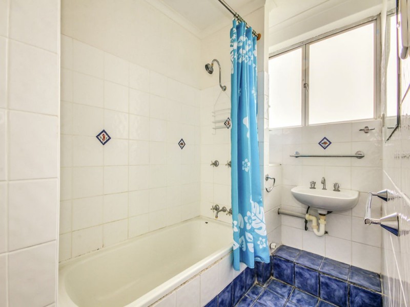 4/83 Rialto Street, Greenslopes QLD 4120