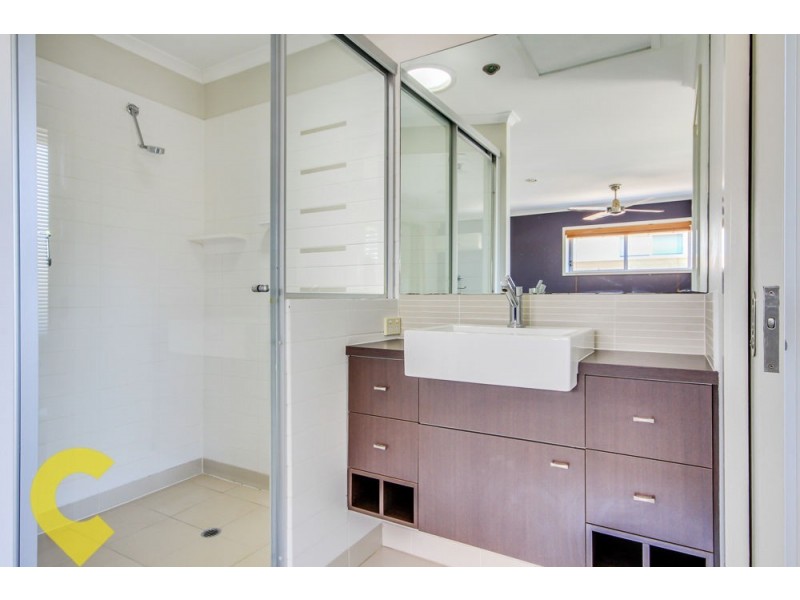 2/71 Anzac Road, Carina QLD 4152