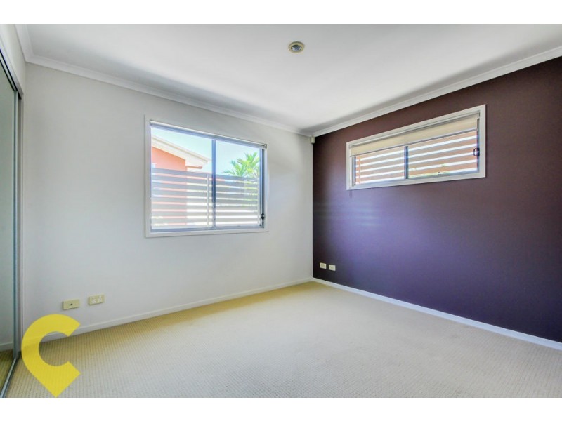 2/71 Anzac Road, Carina QLD 4152