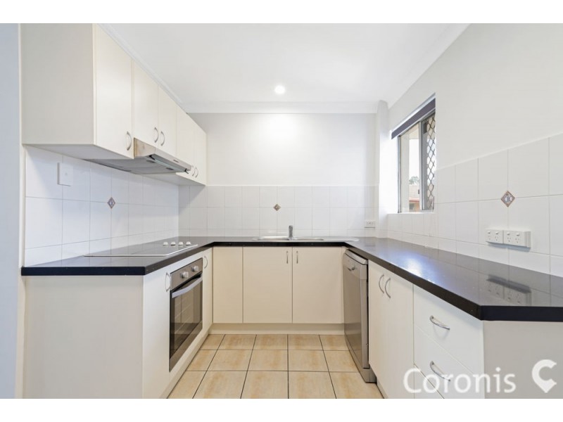 5/2 Honeysuckle Street, Mansfield QLD 4122