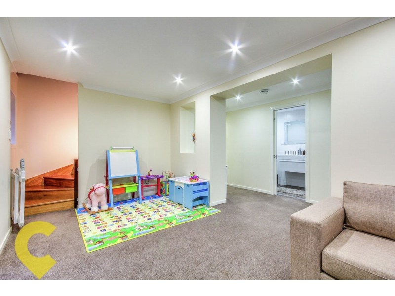 165 Creek Road, Mount Gravatt East QLD 4122