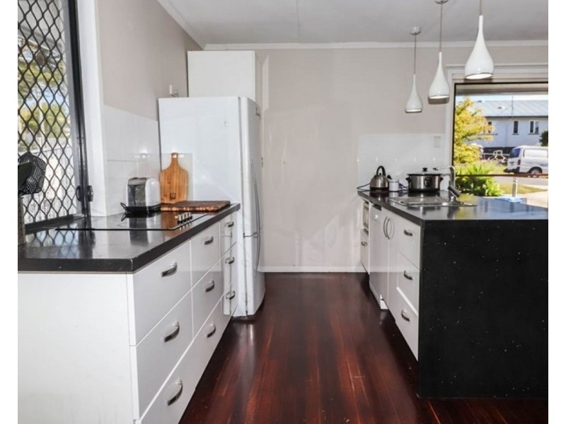 19 Laurie Street, Carina Heights QLD 4152