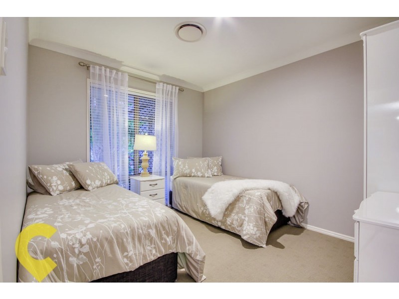 5 Sylvateere Crescent, Wakerley QLD 4154
