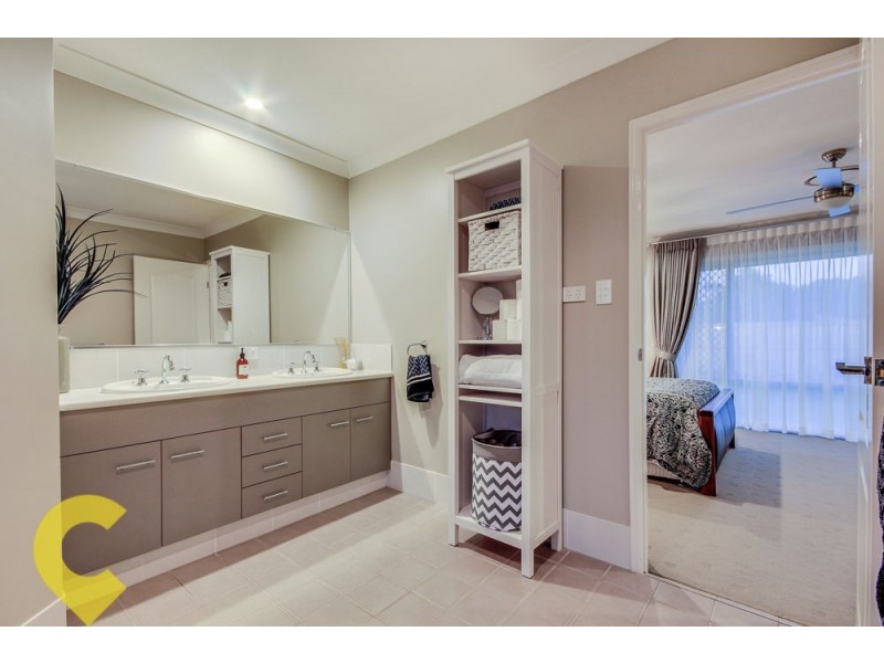 5 Sylvateere Crescent, Wakerley QLD 4154