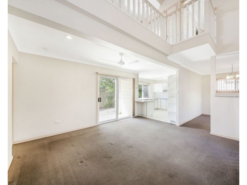 2/19 Mons Road, Carina QLD 4152