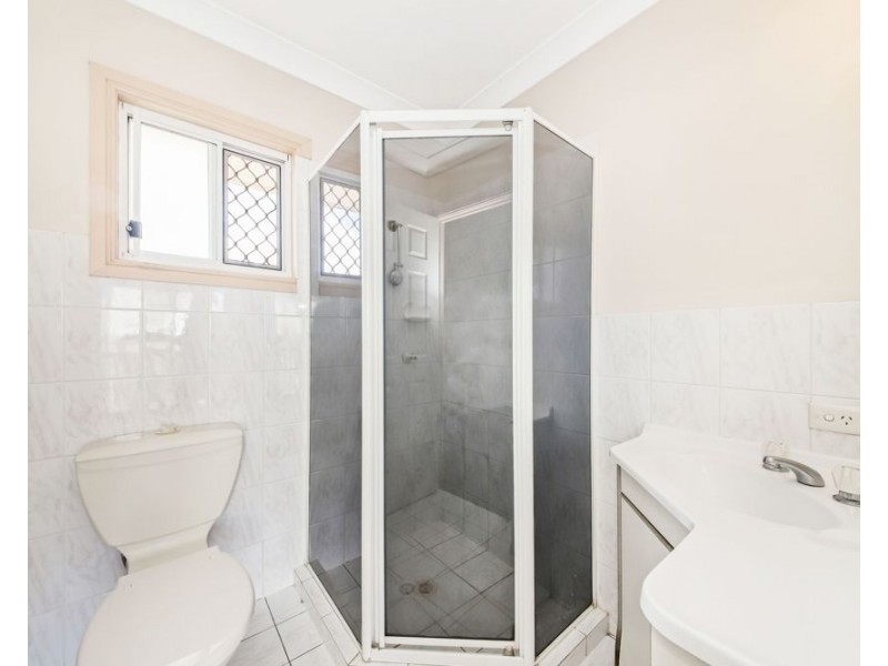 2/19 Mons Road, Carina QLD 4152