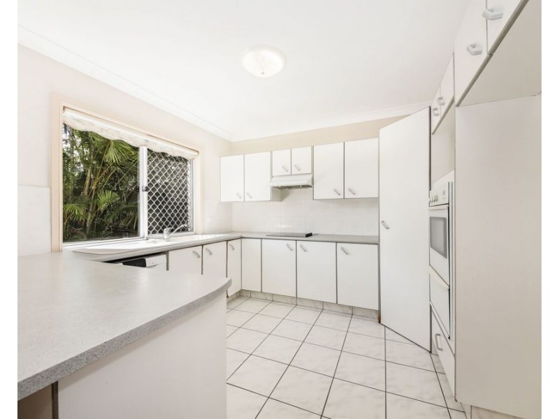 2/19 Mons Road, Carina QLD 4152