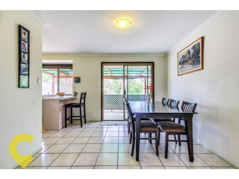 21 Dove Tree Cresent, Sinnamon Park QLD 4073