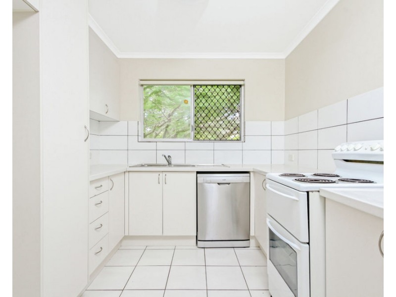 2/10 Bovelles Street, Camp Hill QLD 4152