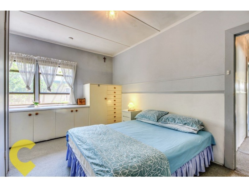 20 Mar Street, Holland Park QLD 4121