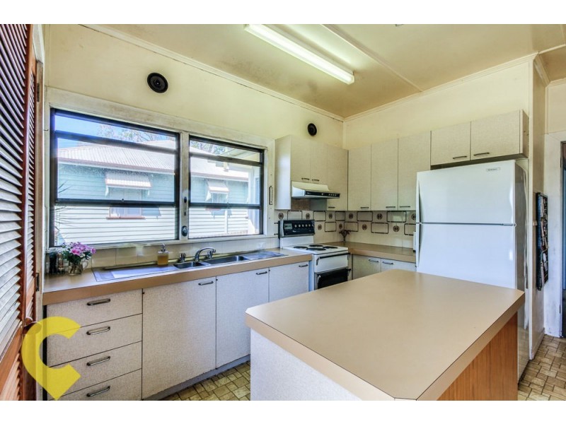 20 Mar Street, Holland Park QLD 4121