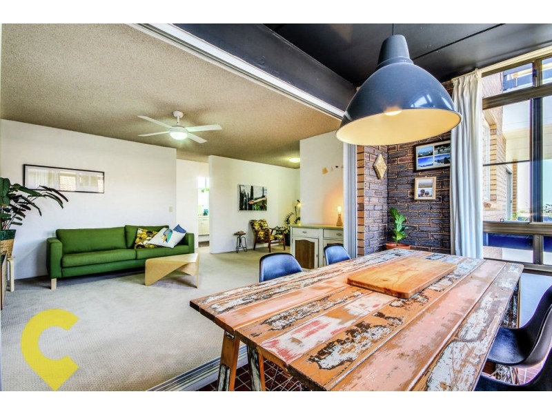 4/235 Cavendish Road, Coorparoo QLD 4151