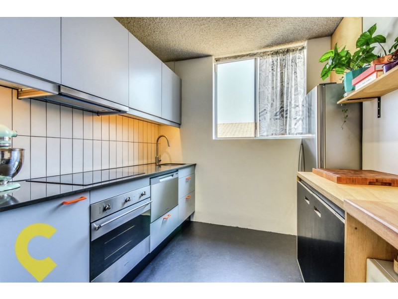 4/235 Cavendish Road, Coorparoo QLD 4151