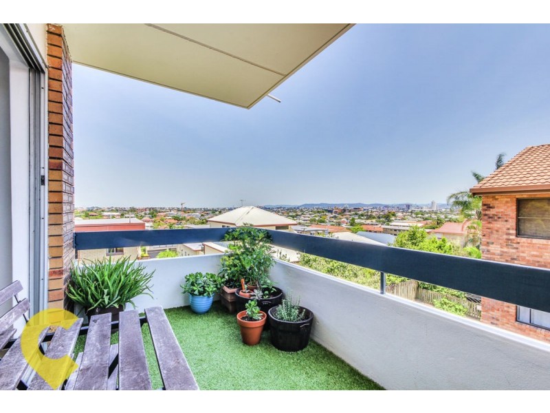 4/235 Cavendish Road, Coorparoo QLD 4151